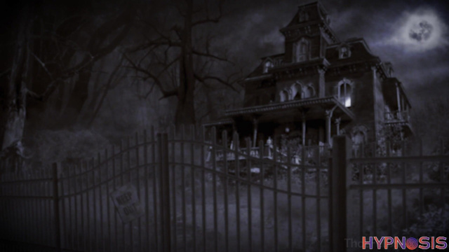 That Kinky Girl - Discover the Dark Hauntings of Hell Hurst House and Its Sinister Past