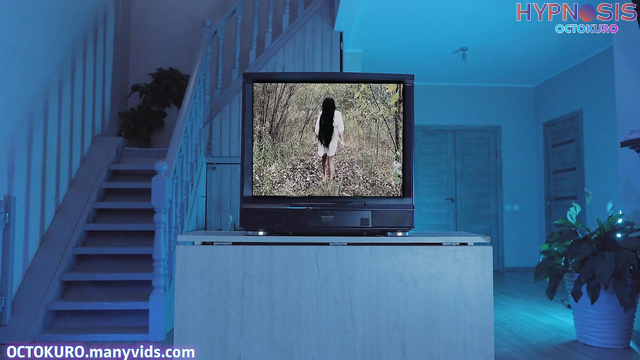Octokuro - guy was watching The Ring and suddenly something came out of TV and sucked him