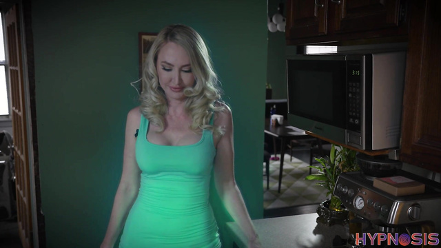 That Kinky Girl - Kendra James Licks Tina Into Lesbian Love By Creepy Nate’s Spell