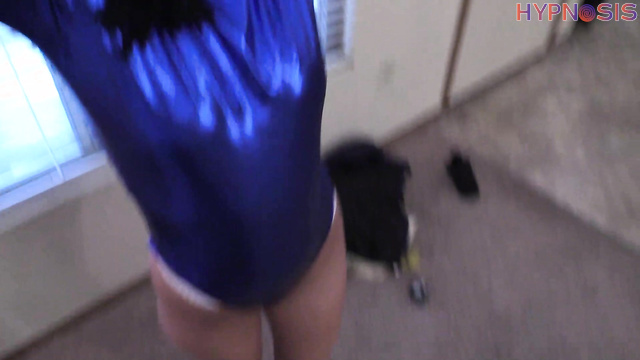 Girls Gone Hypnotized - Olivia Obeys Topless In Mesmerized Slave Switch Haze