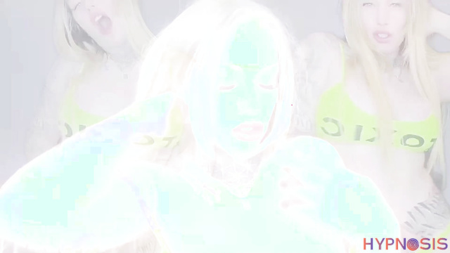 The Goldy Rush - blonde is going to hypnotize you with her eyes