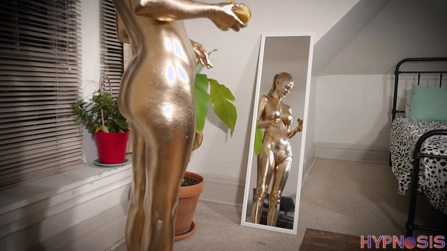 That Kinky Girl - Bunny Colby’s Golden Gift of Pleasure with Naked Masturbation