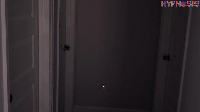 Katilingus - babe wants Devil to sniff her white dirty panties