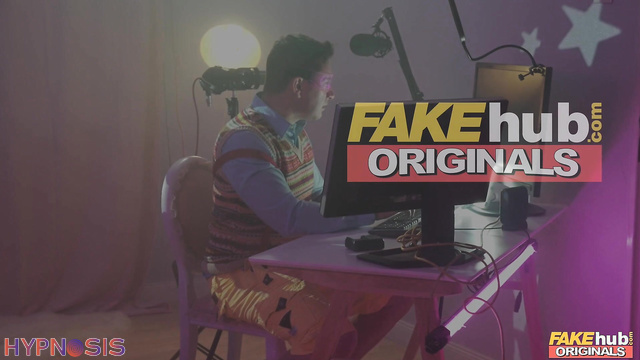 FakehubOriginals - Mia Trejsi & Brad Knight - he designed a real sex doll