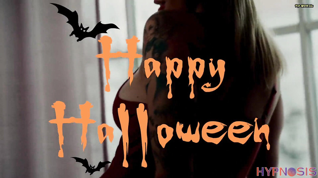 Hanna Secret - horny blonde was fucked by stepbrother in scary costume for Halloween