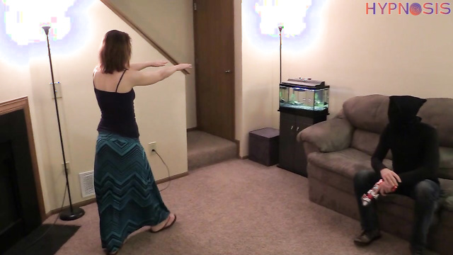 GG Fetish Media - Rachel [Small Tits] Freezes Ray In Hypno Mind-Control Play