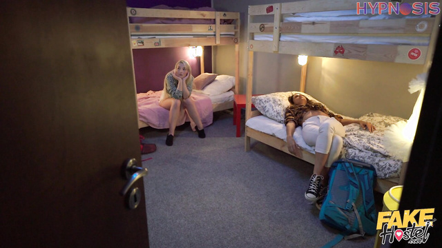 FakeHostel - Lovita Fate and Tiny Tina - Thought I stopped time, actually they both wanted to
