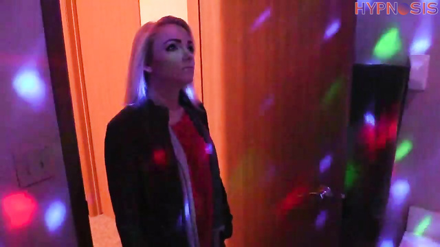 Girls Gone Hypnotized - Ellie's Hypnotic Transformation into a Mindless Slave