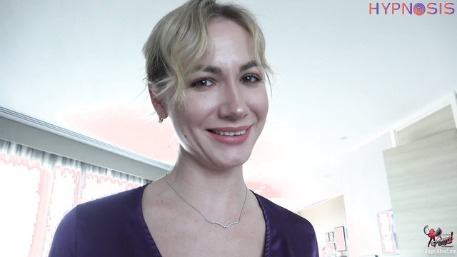 Angel The Dreamgirl - Got an interview and showed a skill that the boss appreciated