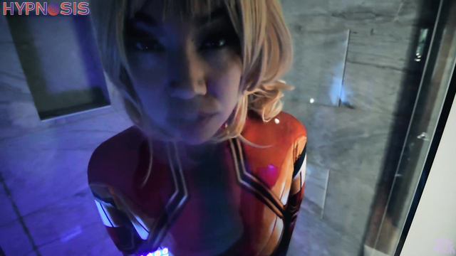 Little Puck - Cosplay Porn - Super heroine makes herself cum with a dildo