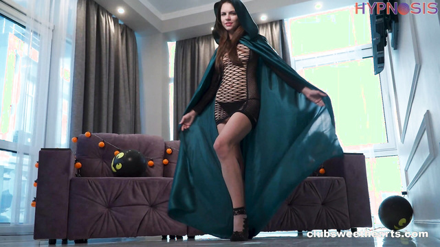 Club SweetHearts - Sexy Witch Rubs Solo Before Hypno Trance Takeover