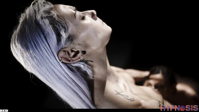 Vored - Lesbian Ghost: Amirah Adara and Veronica Leal's Hauntingly Hot Encounter