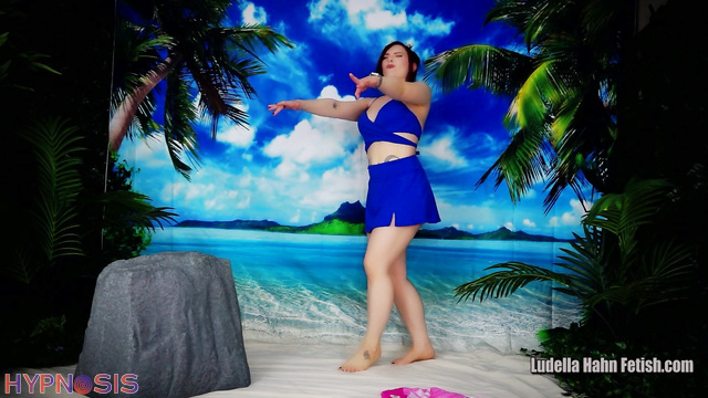 Ludella Hahns Fetish Adventures - Nerdy Stepsister Obeys Your Every Command (Remote Controlled Vacation)