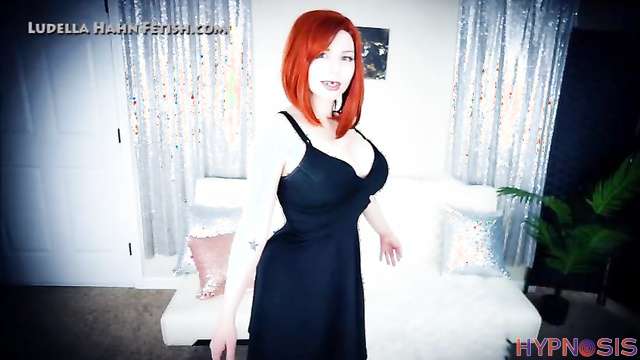 Ludella Hahns Fetish Adventures - POV's Online Robot Order Turns into a Glitchy Freeze-Filled Nightmare (Real Doll)