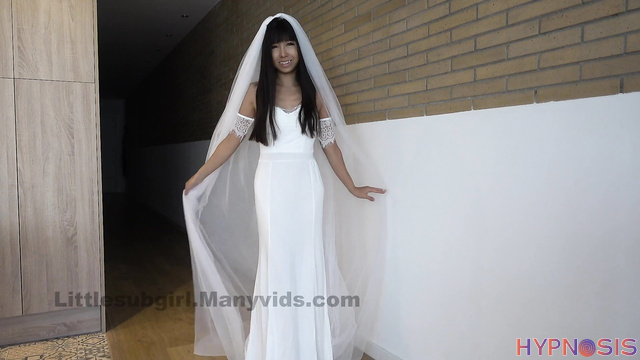 Littlesubgirl - Vampire bride in heat squirts hard all over her own face