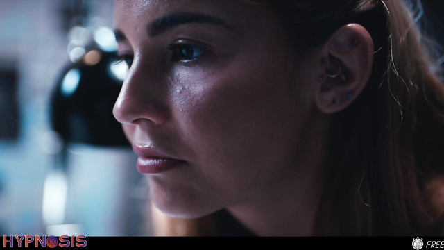 Freeze - Frozen Sex: Detective Agata Vega Leads the Investigation