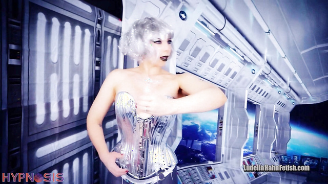 Ludella Hahns Fetish Adventures - Discover the pleasures of a curvy fembot companion