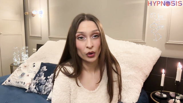 YouServeDi - Changes looks and rules you as a sexy money queen
