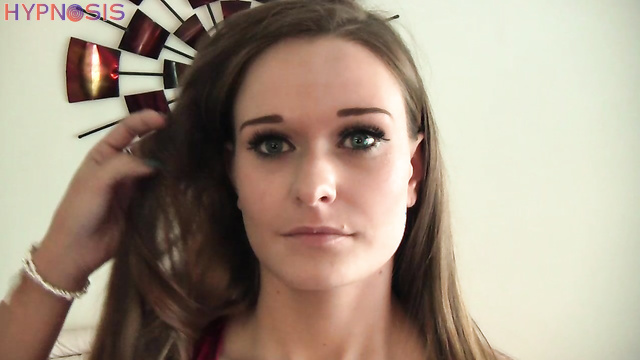 Entrancement - Girls under hypnosis submit and pose
