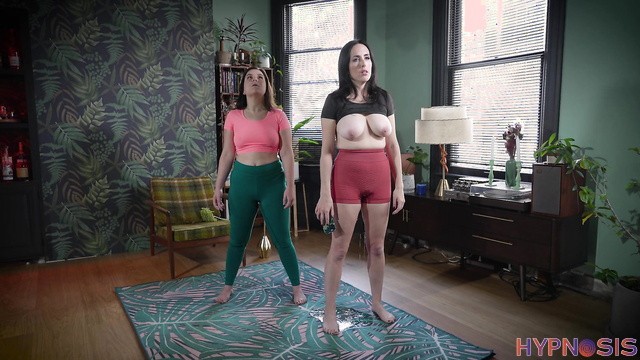 That Kinky Girl - Juliette and Tina are triggered by magic control