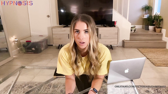 Victoria Elizabeth Mesmerize