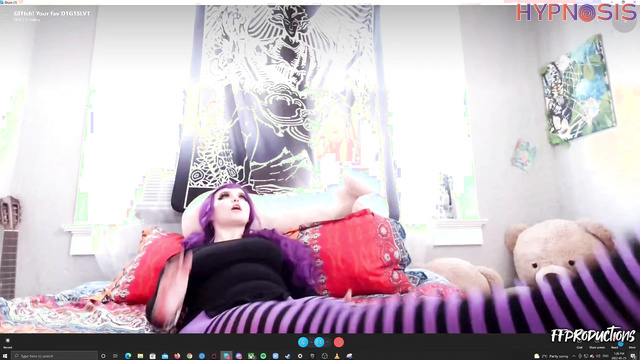 FF Productions - Audrey - An interesting idea to chat and masturbate