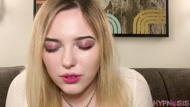 Goddess Ivy Grey - Submit to a Blonde Goddess's Red Lips