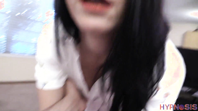 GG Fetish Media - Raven - Milf under hypnosis obeys and follows commands