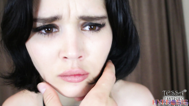Tessa Fantasies - A guy stopped time and controlled his sex doll