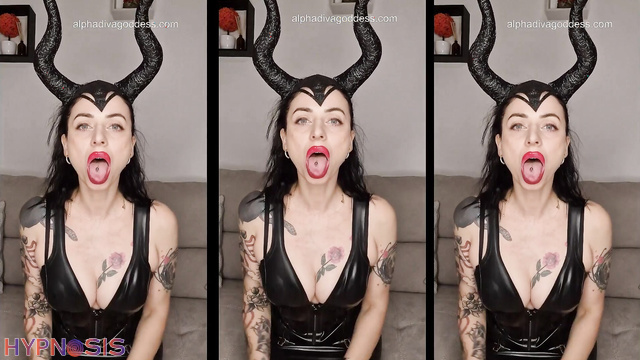 Alpha Diva - Demonic mistress seduces you with her hot body