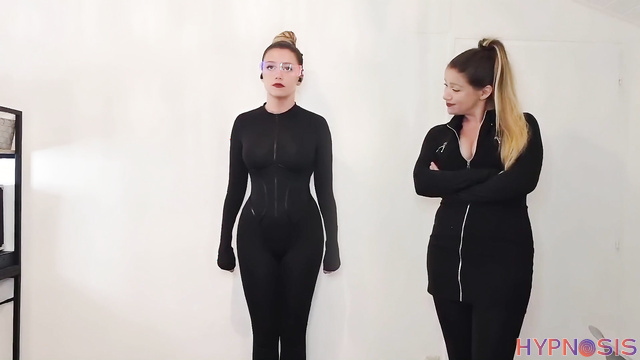 PrettyBlank - Girl turned her twin sister into an obedient fembot