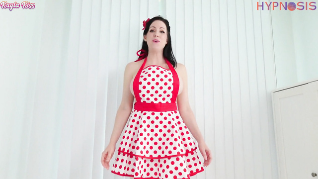 Kayla Kiss - Fantasy, boots and dirty talk, rebooting the malfunctioning fembot
