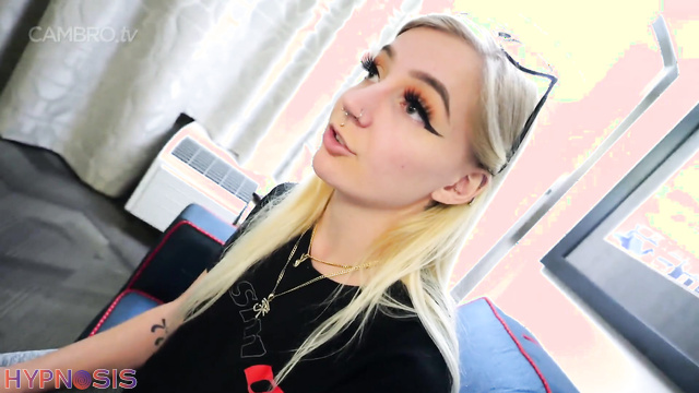 Girls Gone Hypnotized - Pheonix loses all control under the hypnotic trigger
