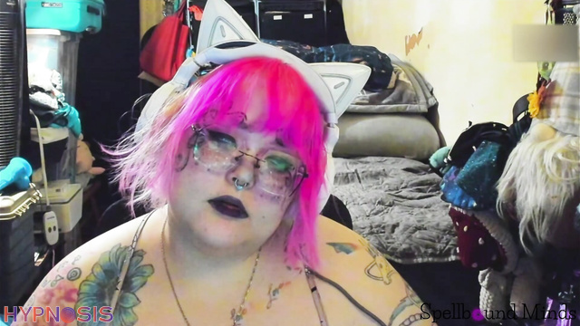 Spellbound Minds - Mara - BBW tattoo girl gets orgasm from hypnosis