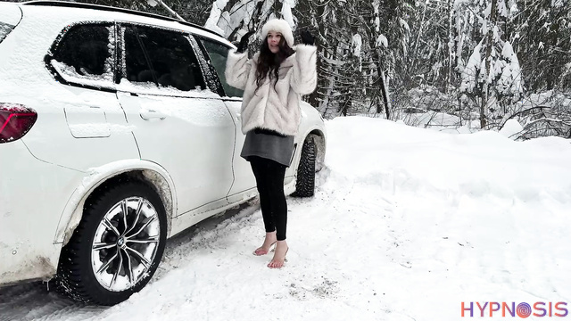 HighArtHeelsC4S - Sexy brunette walks in high heels through the snow