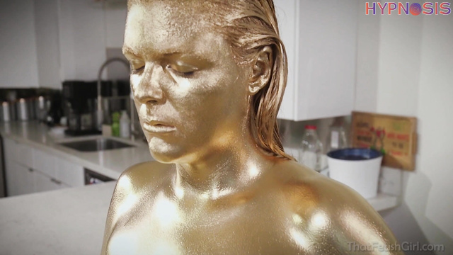 That Kinky Girl - Kendra for a deep golden dreams and statue fetish fantasy