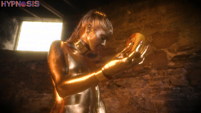 That Kinky Girl - Zoe Bloom is trapped in a shimmering golden shell