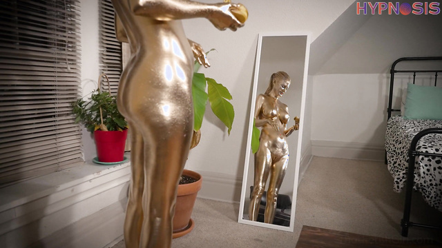 That Kinky Girl - The mind of Bunny fades away as the golden body paint locks her in time