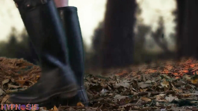 FFeZine - Cute girl with glasses gets fucked hard in the forest
