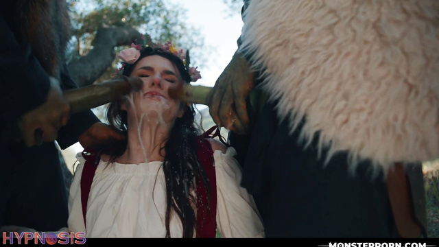 Monsterporn - Maddie, Monsters grabbed a cute girl and fucked her hard right in the forest