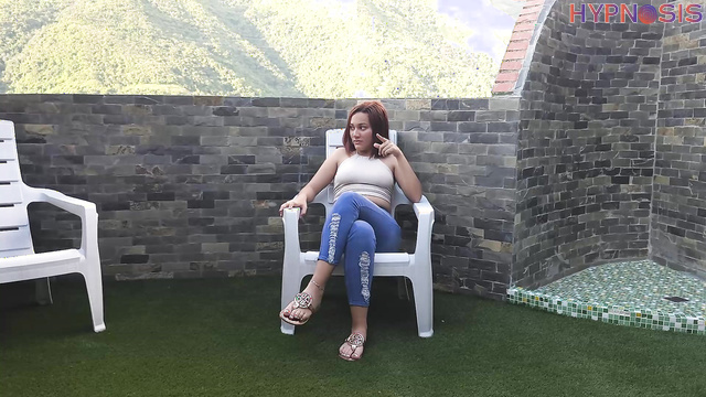 Girls Fetish H Study - Vanessa - Guy controls a busty brunette