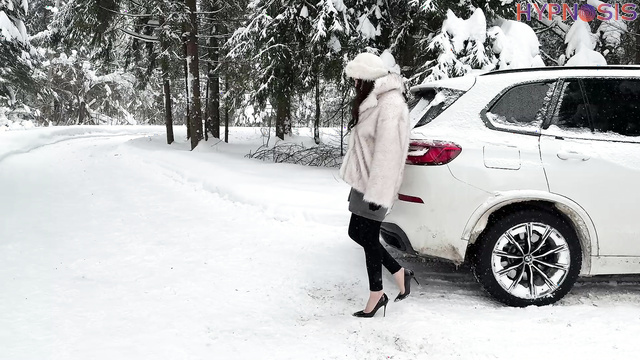 HighArtHeelsC4S - Sexy brunette walks in the snow in heels