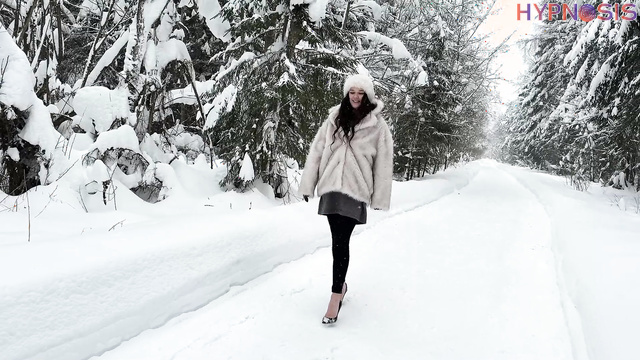 HighArtHeelsC4S - Sexy brunette walks in the snow in heels