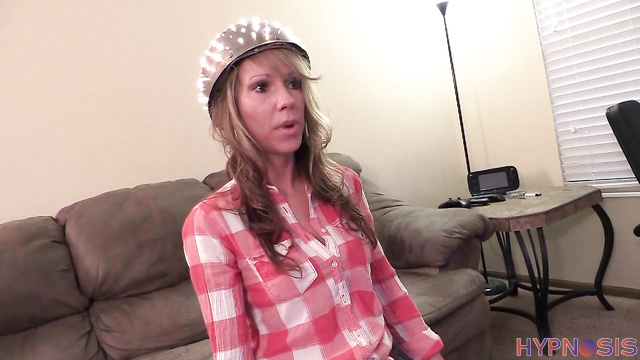 GG Fetish Media - Eryka - MILF turns into obedient sex robot